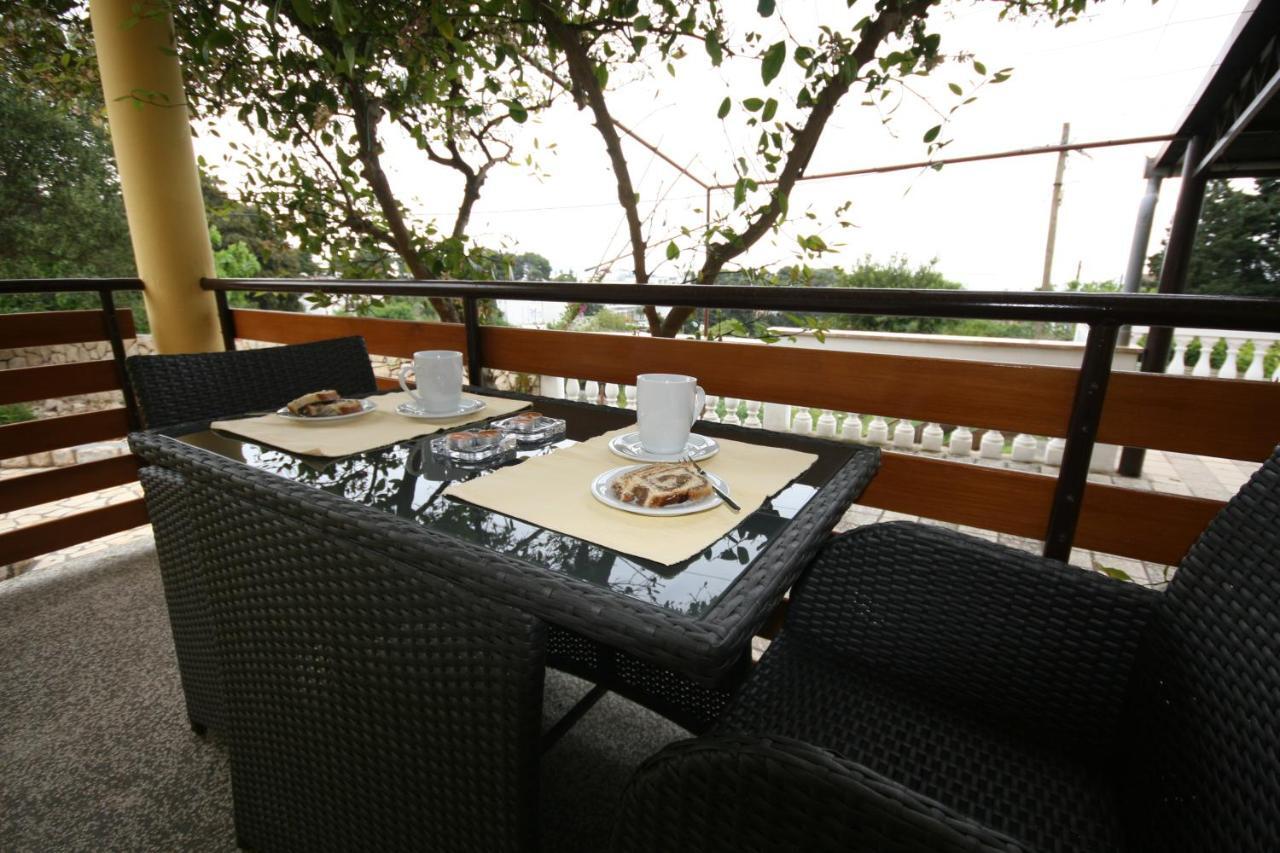 Apartments Suha Punta - Villa Babalonija Kampor Exterior photo